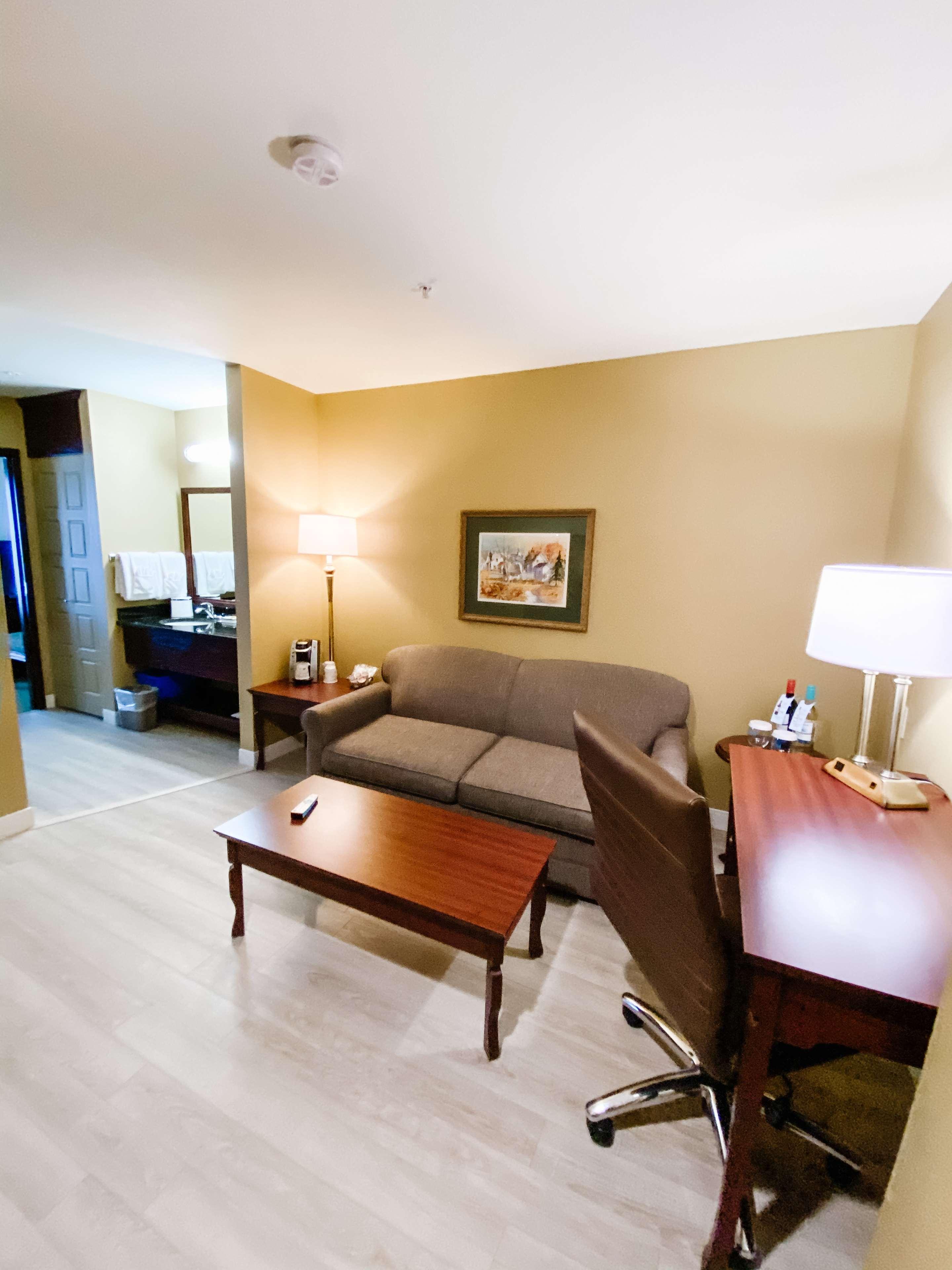 Best Western Plus Grand-Sault Hotel & Suites Εξωτερικό φωτογραφία