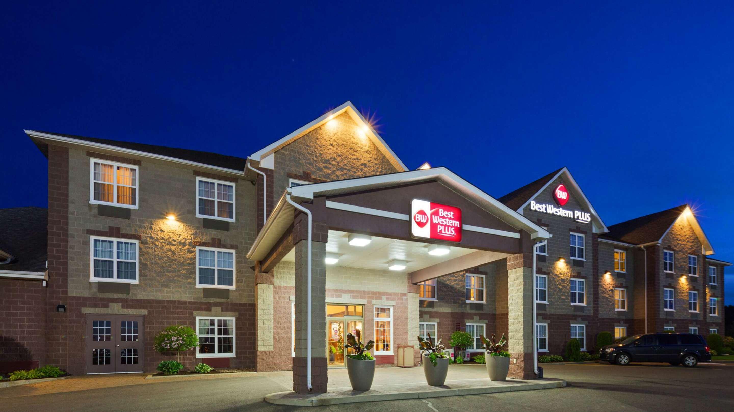 Best Western Plus Grand-Sault Hotel & Suites Εξωτερικό φωτογραφία