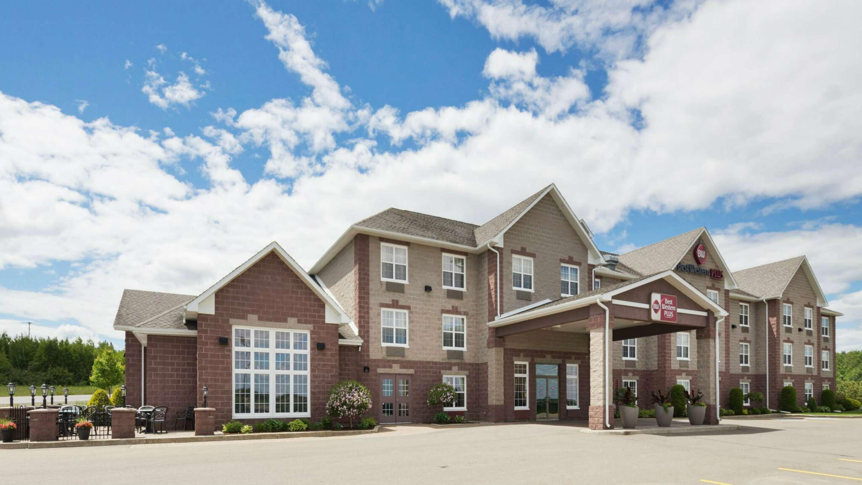 Best Western Plus Grand-Sault Hotel & Suites Εξωτερικό φωτογραφία